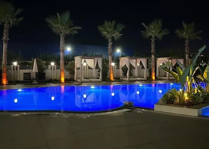 Eden Valley Luxury * アランヤ